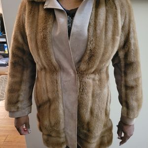 Meet your Posher, Daisy